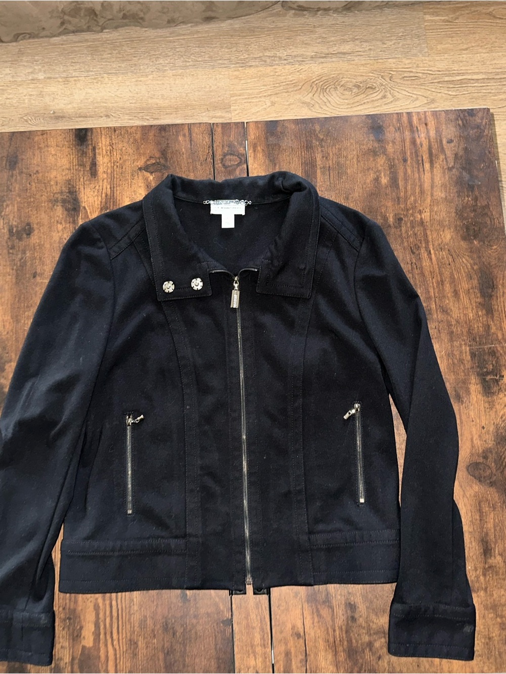 Women's Black Zip-Front Jean Jacket with Decorative Snap Collar